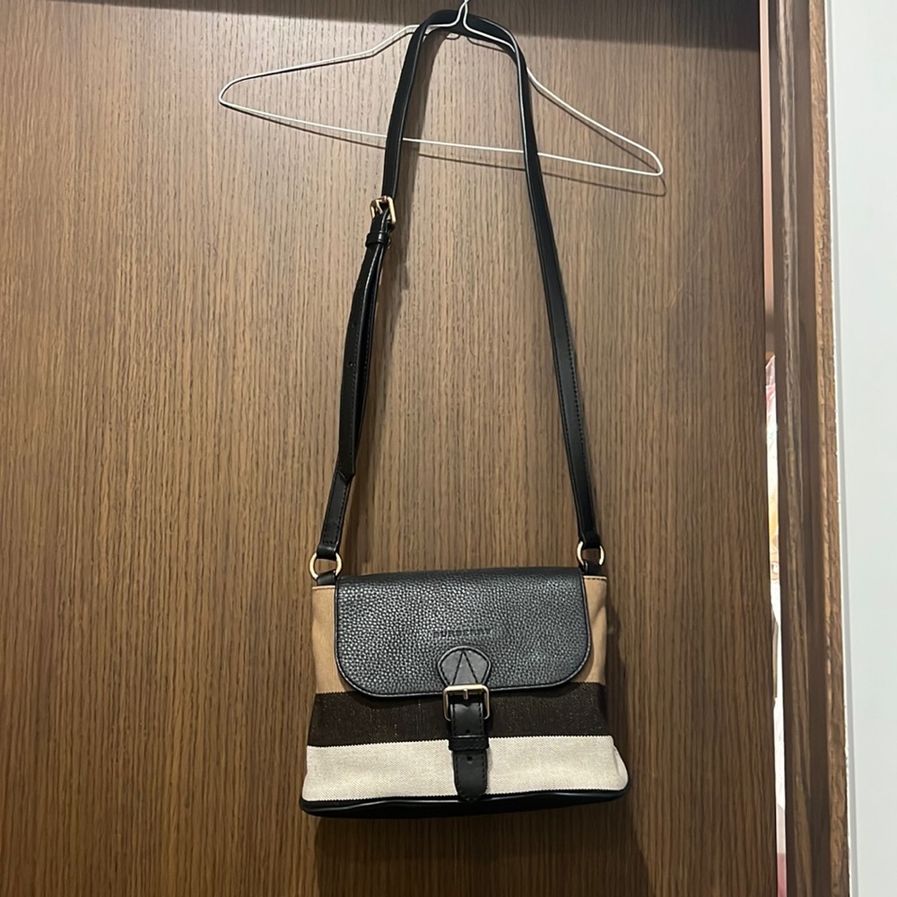Burberry crossbody bag